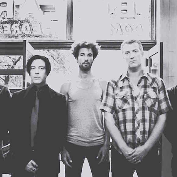 Queens of the Stone Age Chalice & Skull Shirt - Picture 2 of 3